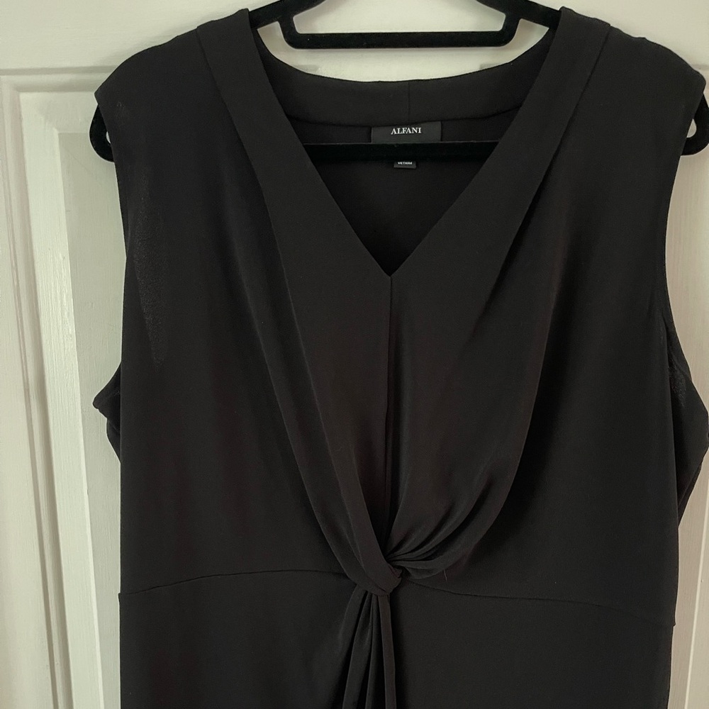 Sleeveless top